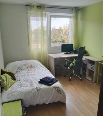 Chambre #3 Dans Appartement Partage - Proche Des Vosges タン エクステリア 写真